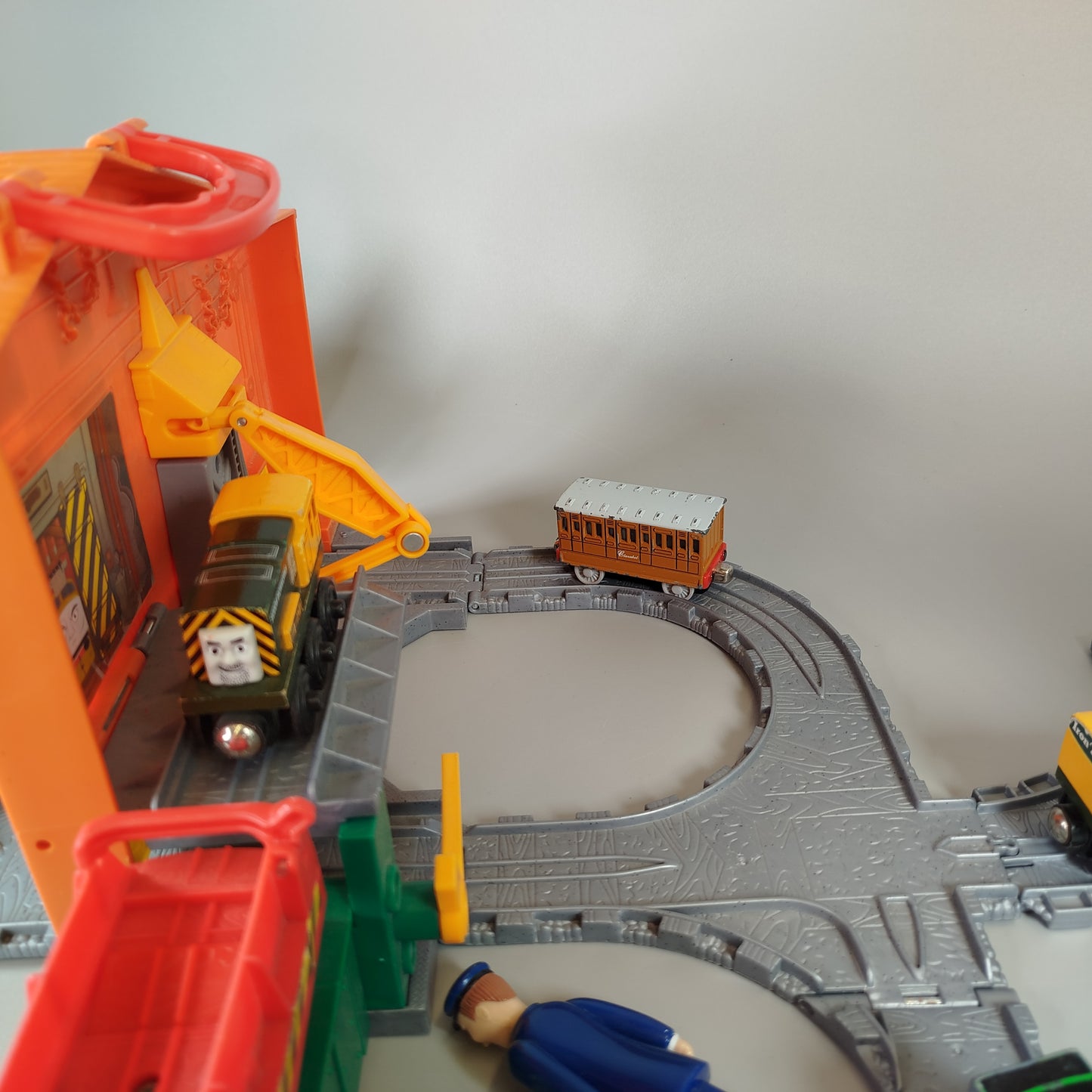 Thomas & Friends Eisenbahnset - Lokomotiven und Schienen