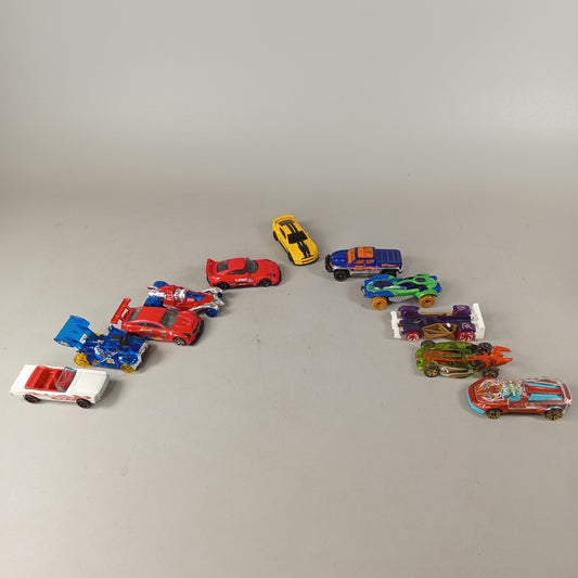 Hot Wheels 11x Modellautos Set