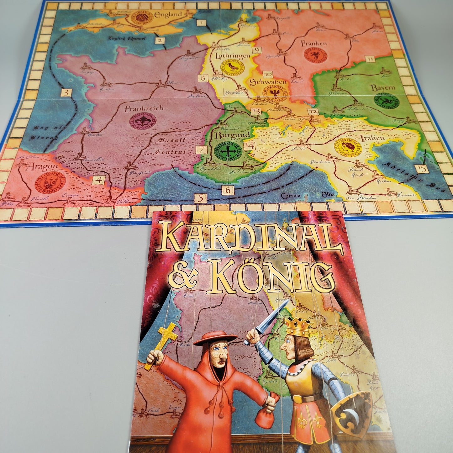 Goldsieber Kardinal & König – Strategie Brettspiel 3–5 Spieler