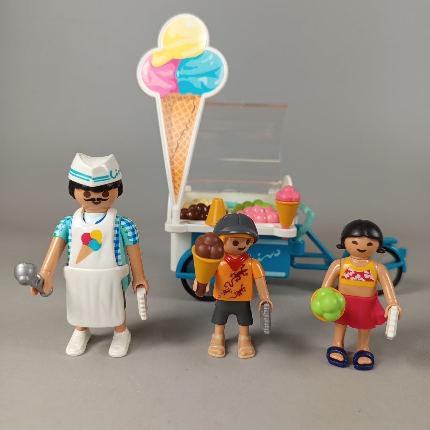 Playmobil Bundle Eisdiele 9426 Figuren & Zubehör