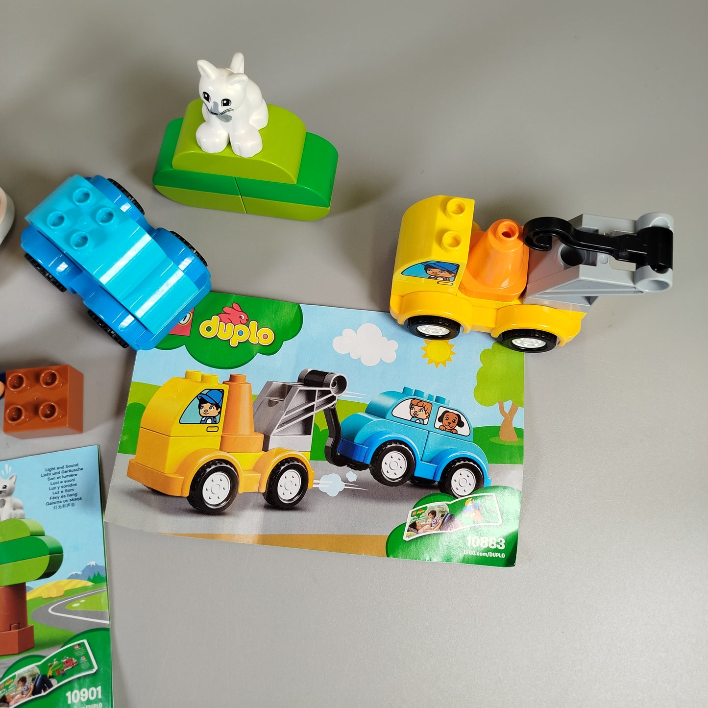 LEGO Duplo 10901 Feuerwehrauto & 10883 Abschleppwagen Set, gebraucht