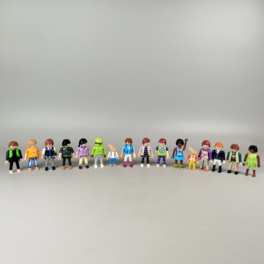Playmobil Figuren Set von 16 Charakteren – inkl. Hasenfiguren