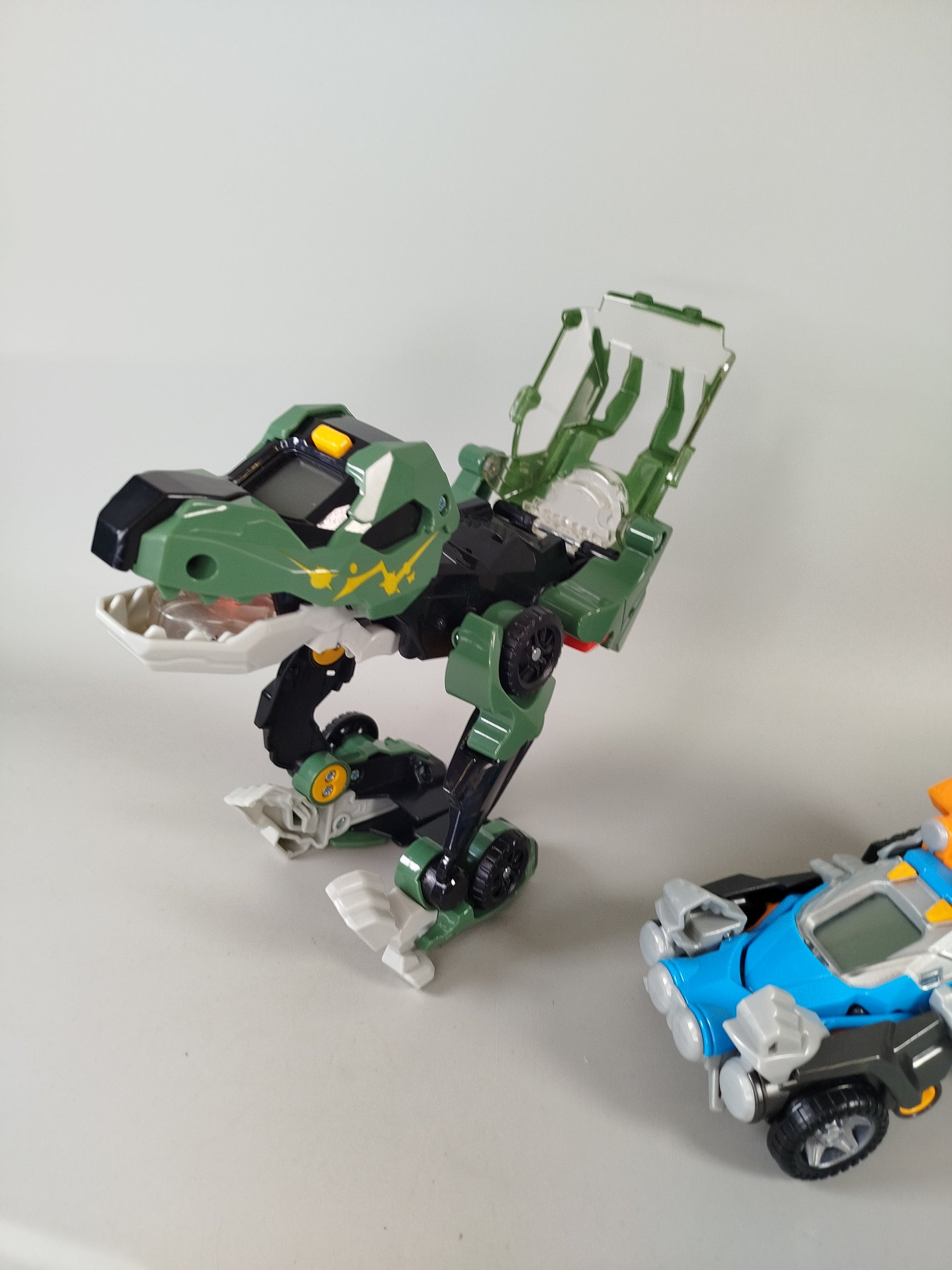 VTech Transformierende Roboterfahrzeuge – Set von 2 Figuren, batteriebetrieben