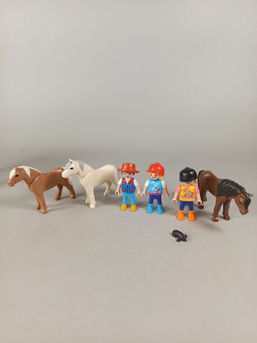 Playmobil Bundle Pferdehof Figuren & Pferde Zubehör