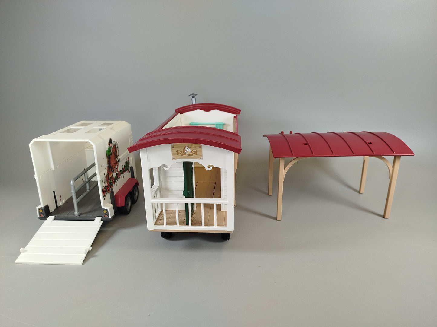 Schleich Pferde-Bauernhof Spielset – Camping mit Figuren & Zubehör