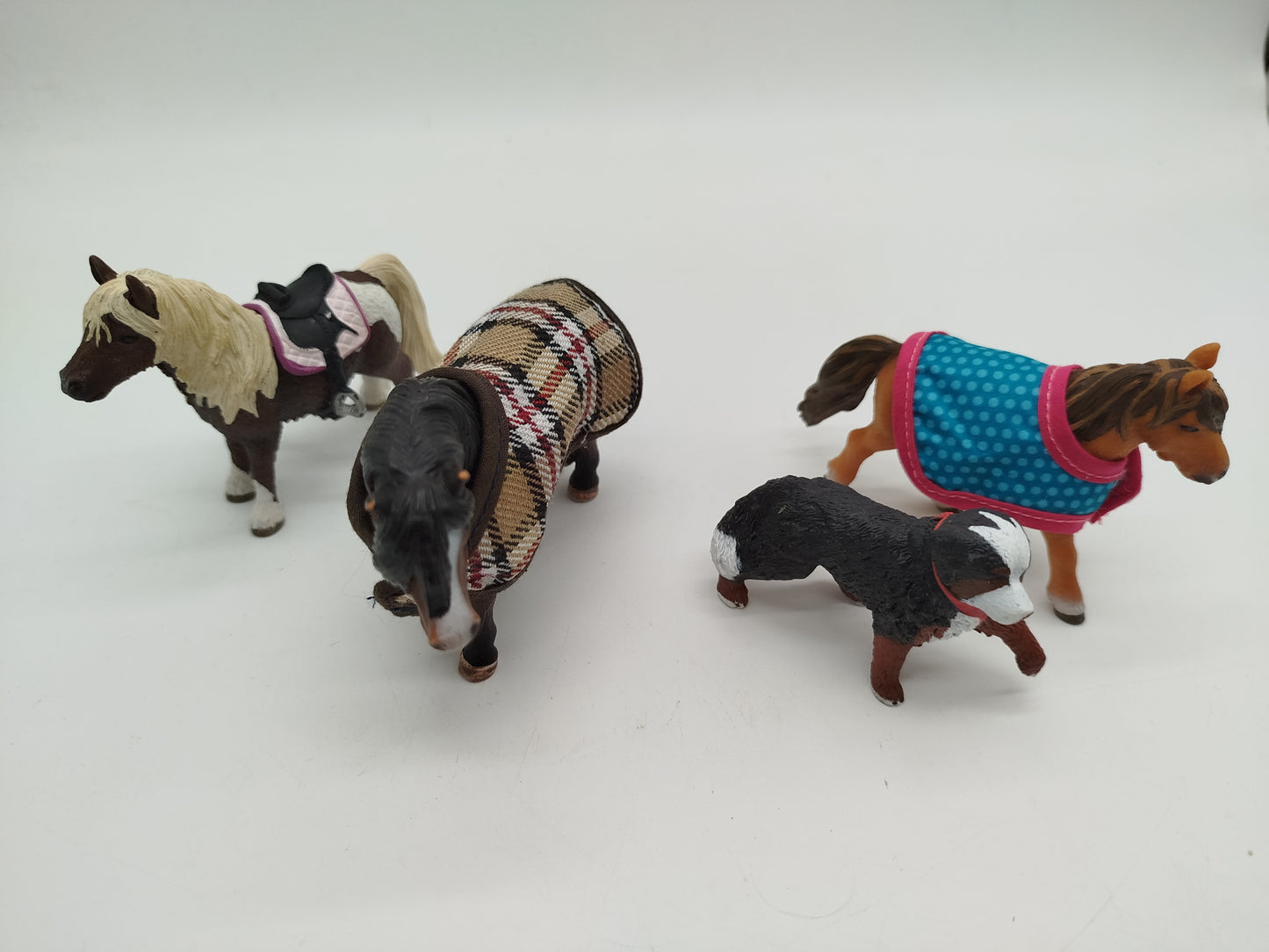 Schleich Figurenset - Pferde, Einhörner, ReiterInnen und Zubehör
