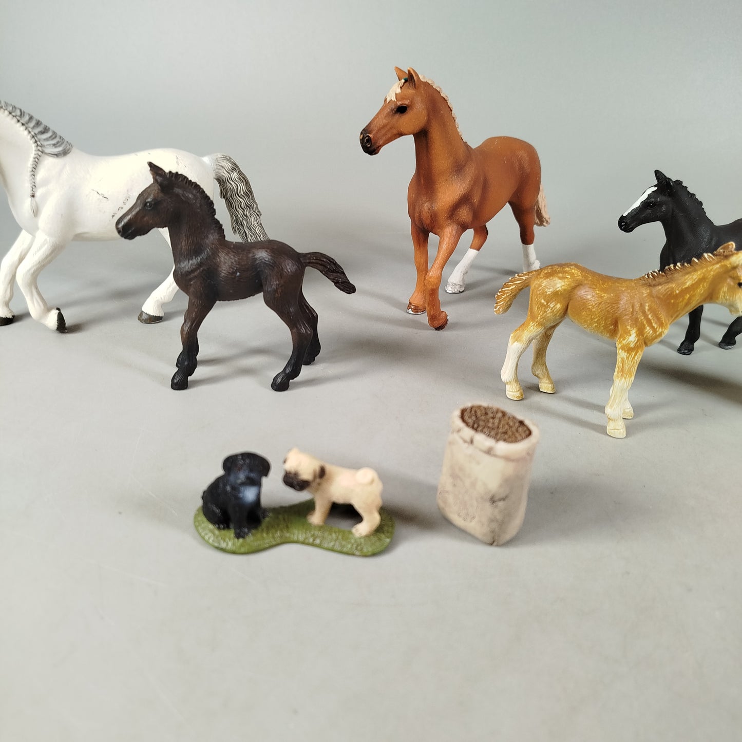 Schleich Bundle Pferde & Hunde 8x Tiere mit Zubehör