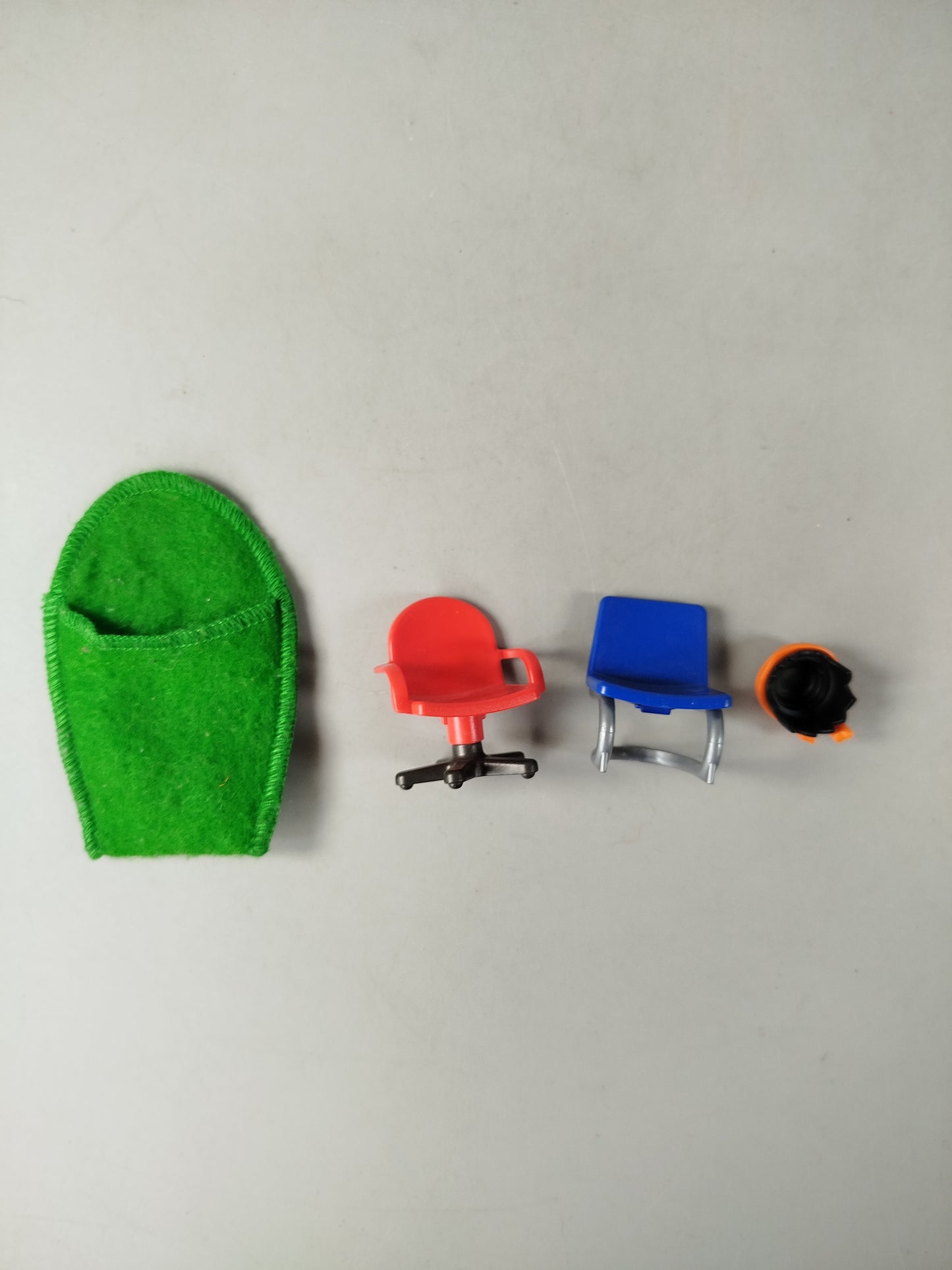 Playmobil Figuren-Set 🙂🏠 mit Zubehör, gebraucht, ab 6 7 8 Jahre | ✅ geprüft