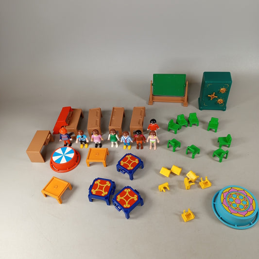Playmobil Bundle Schule 7721 8x Figuren & Möbel