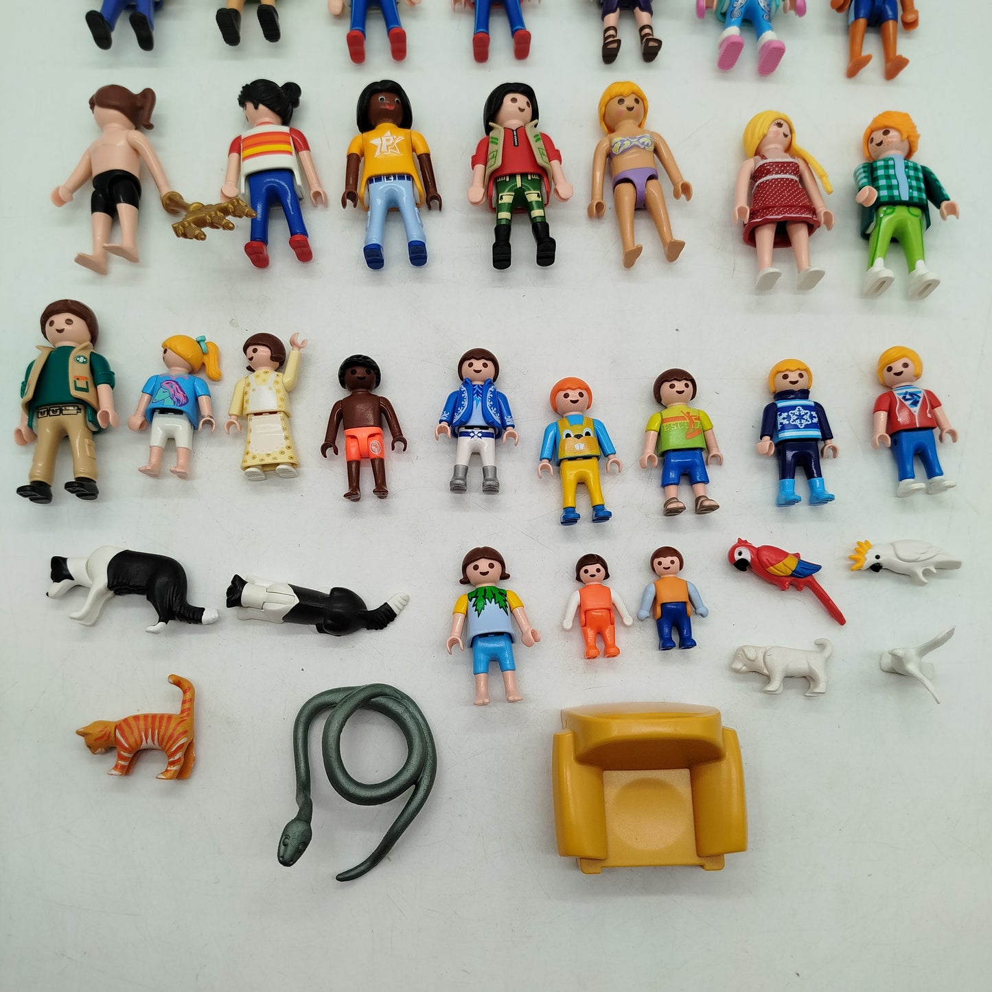 Playmobil Bundle 27 Figuren & Tiere mit Zubehör
