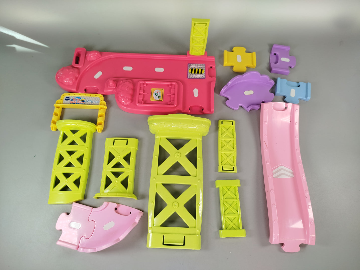VTech Tut Tut Baby Flitzer Parkgarage Spielset mit 9 Autos