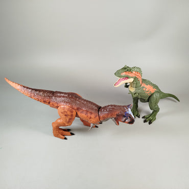 Mattel Jurassic World Set von 2 Dinosaurier Actionfiguren – Carnotaurus & Theropode