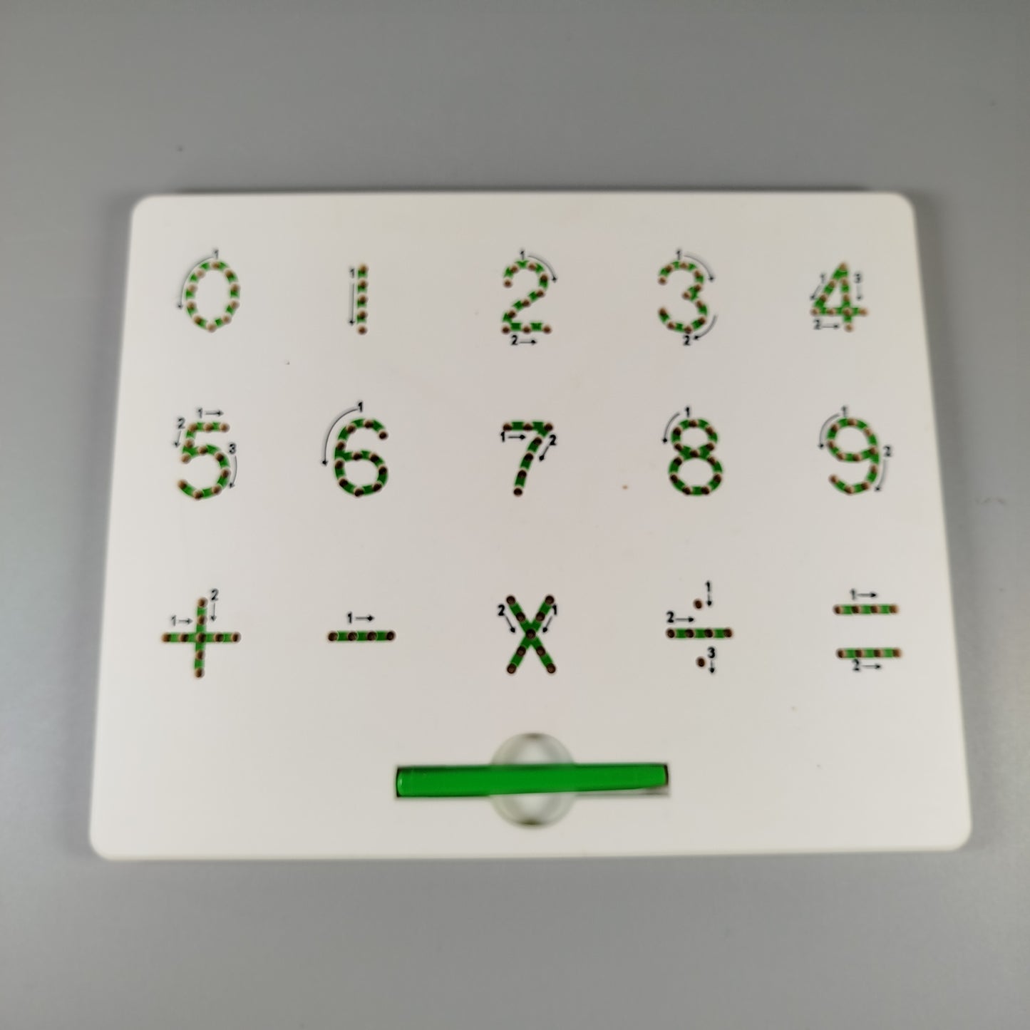 Magnetische Lernspielzeug Set von 4 – Buchstaben, Zahlen, Zeichnen