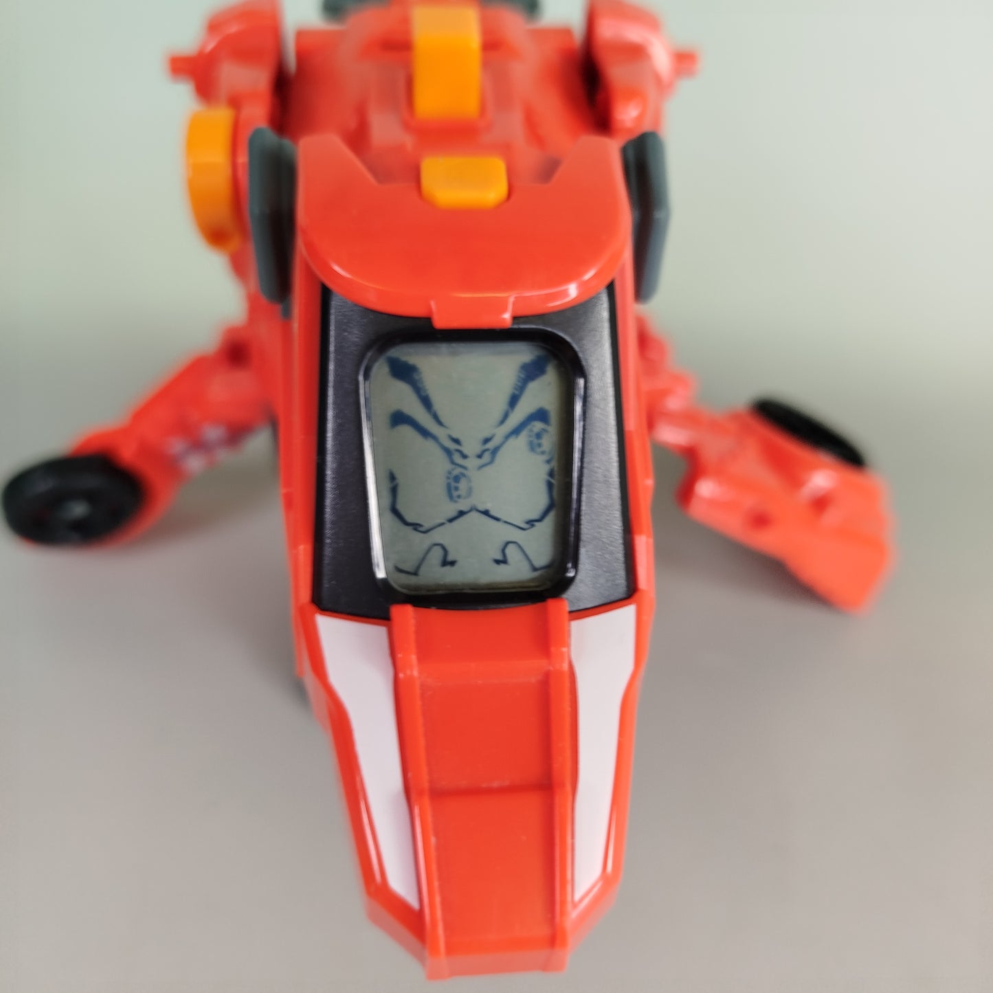 Transformierendes Dino Roboterfahrzeug – Set, gut erhalten