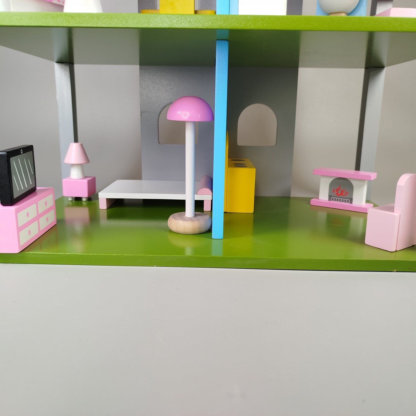 Puppenhaus - Bunt - Mit Möbeln
