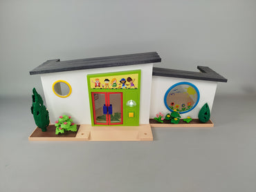 Playmobil Kindertagesstätte Spielset – mit Gebäude, Zubehör & 8 Figuren