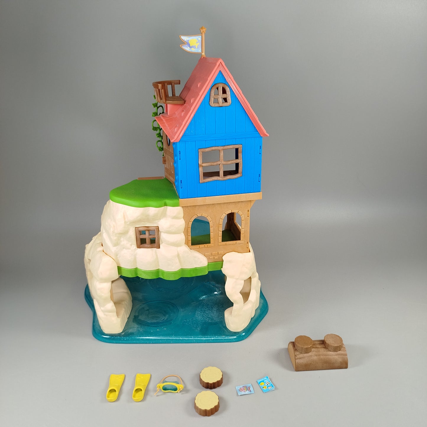 Sylvanian Families Set - Inselhaus 5229, Leuchtturm 5267, Kreuzer 5206