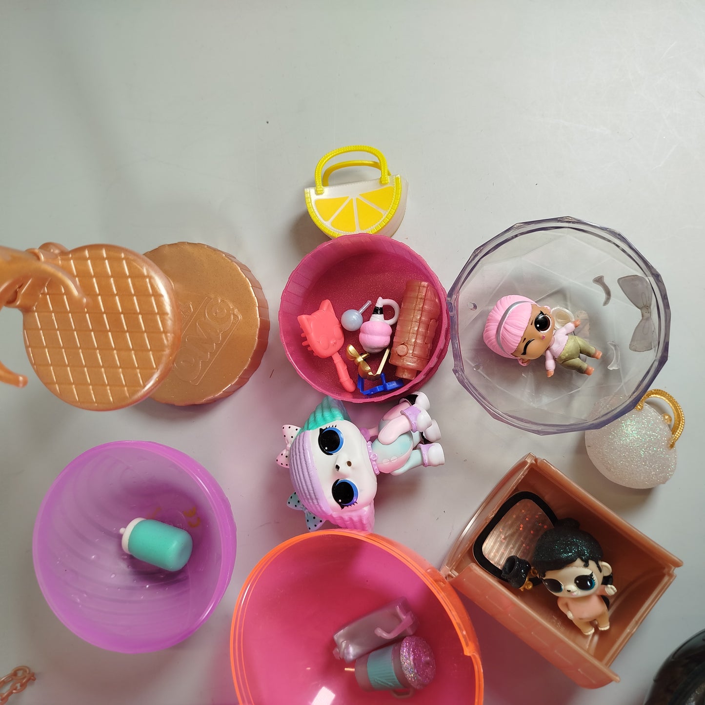LOL Surprise Puppen-Set mit O.M.G. Modepuppe und Zubehör