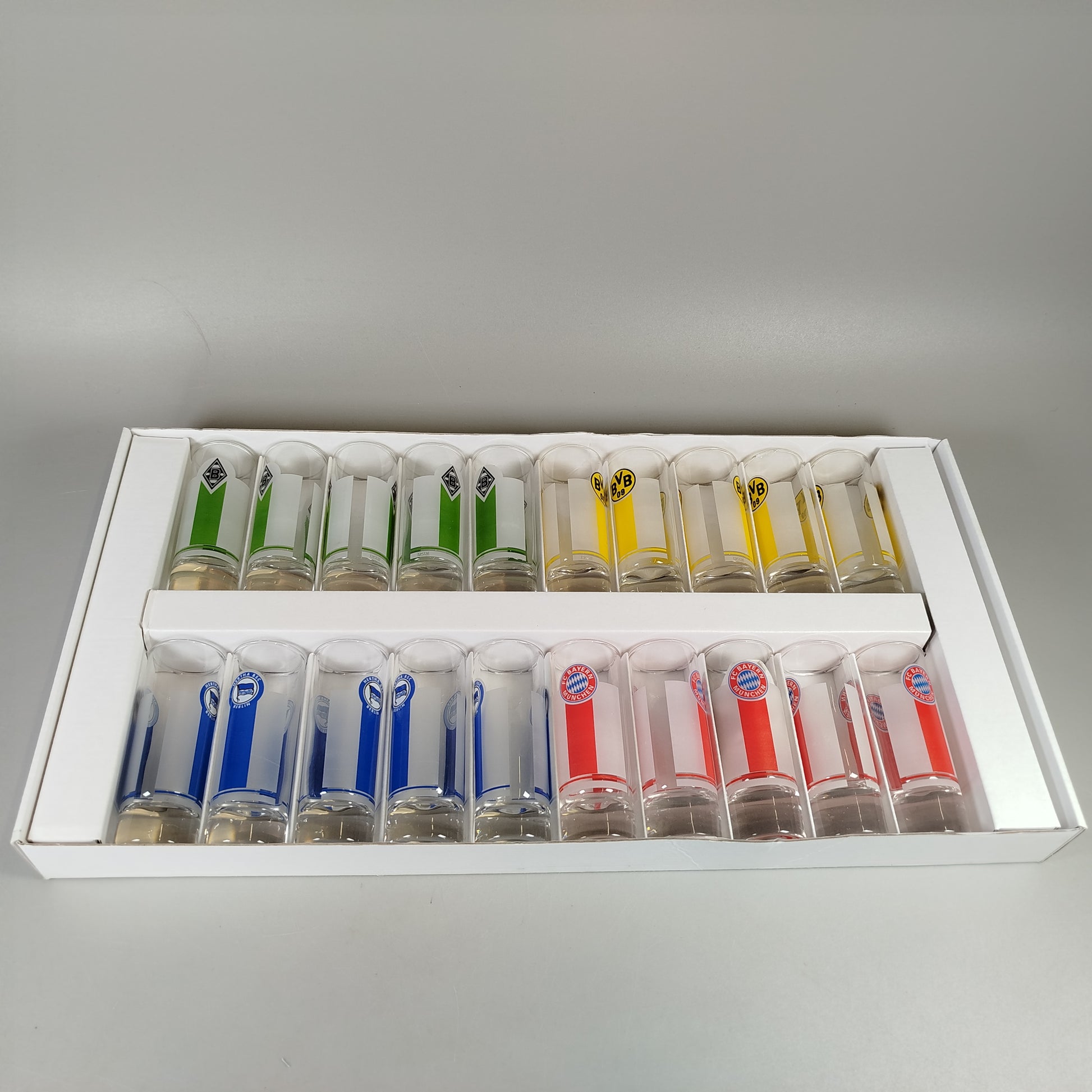 Rastal Drink 'n Play Brettspiel-Set, 16 Bundesliga Gläser, wie neu