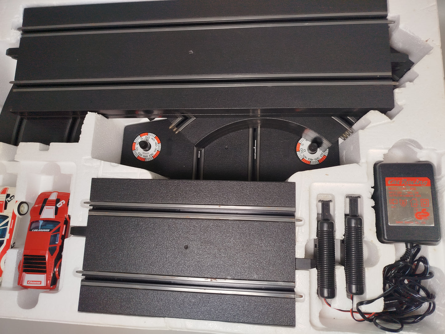 Carrera Autorennbahn M Trophy 40100 – Set mit 2 BMW M1 Slotcars, OVP