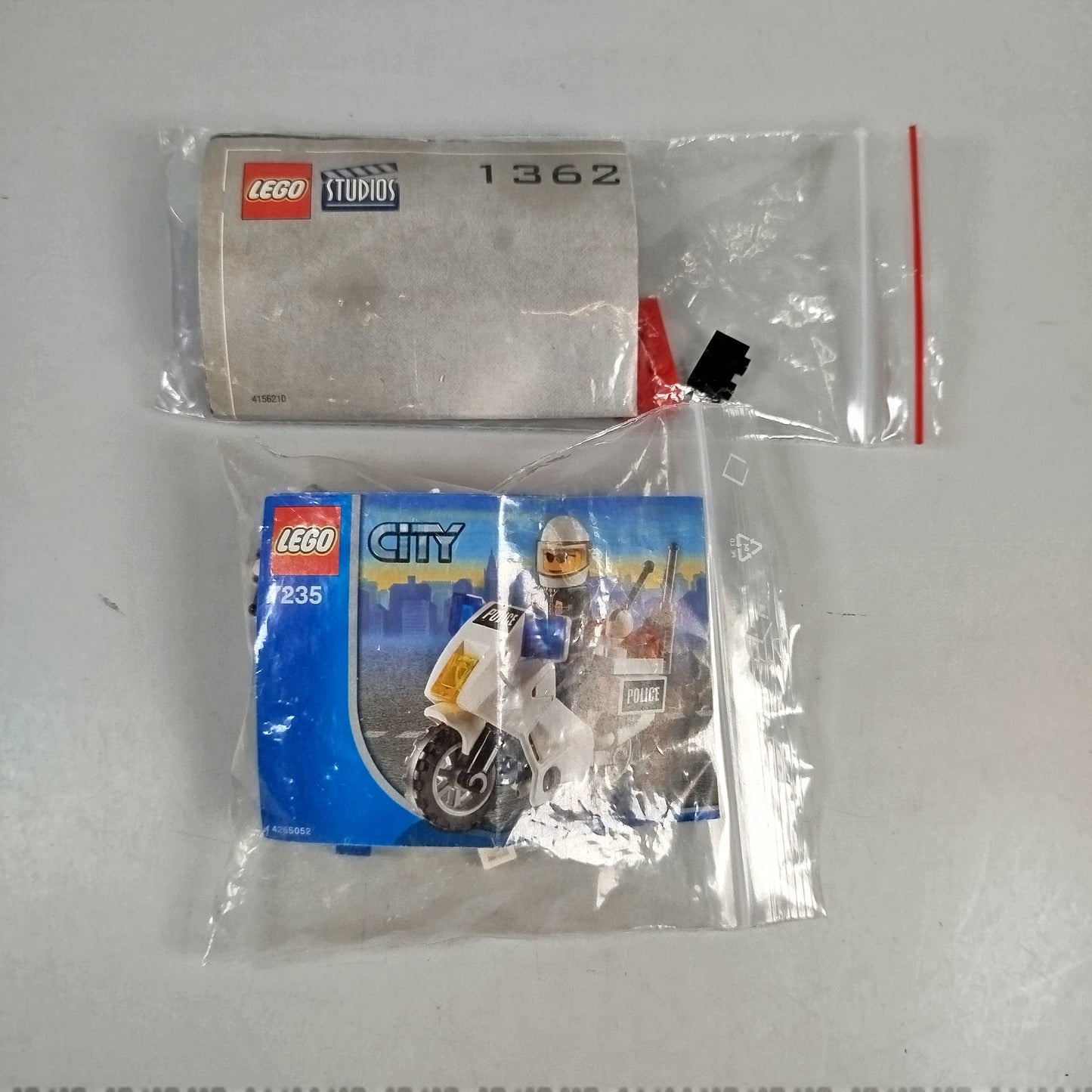 LEGO City Polizei Motorrad (7235) und Jetski (1362)