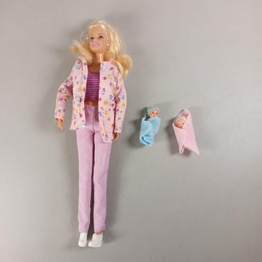 Barbie Bundle Happy Family Puppenset mit Zubehör