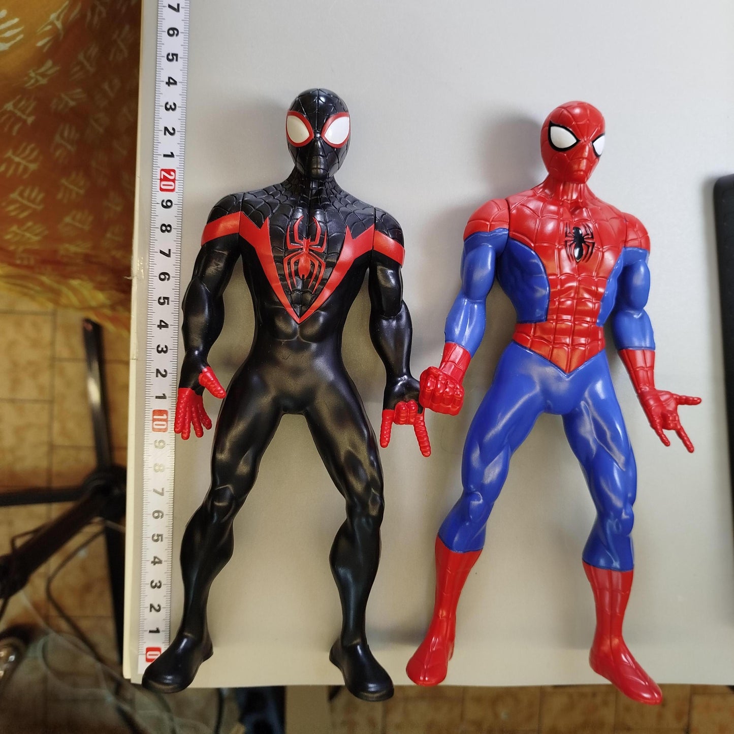 Hasbro Marvel Actionfiguren Set von 7 – Spider-Man, Hulk