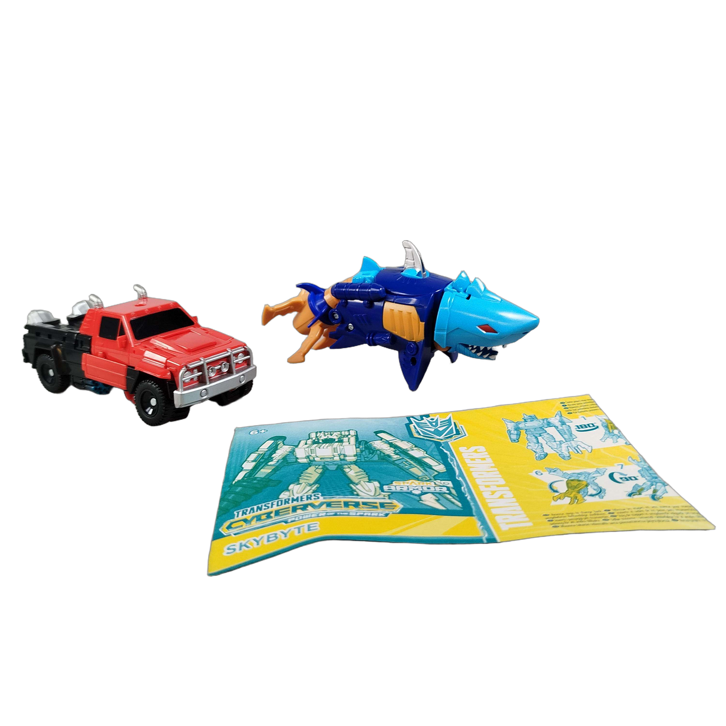 Hasbro Bundle Cyberverse Skybyte 2x Roboter Actionfiguren