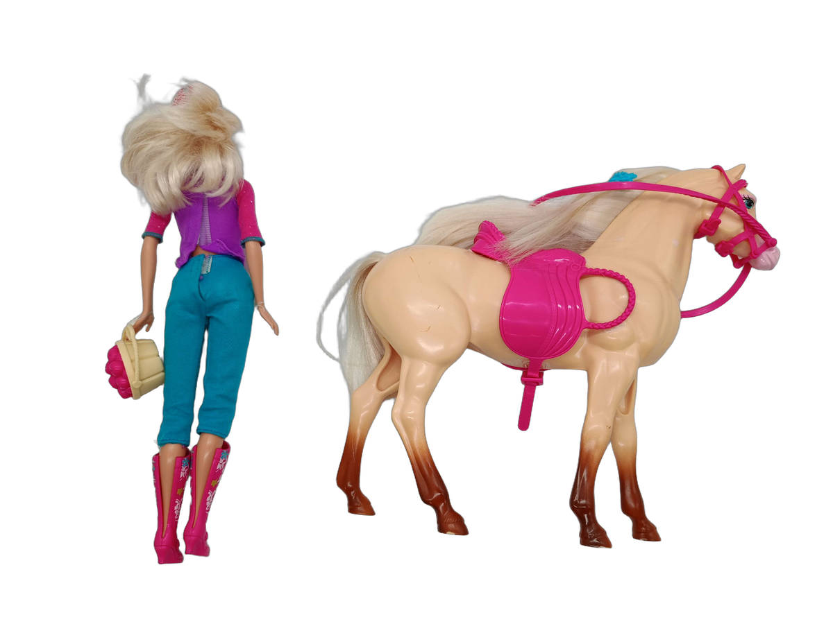 Mattel Bundle Reiten Set Puppe & Pferd mit Reitzubehör