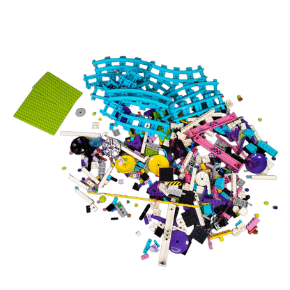 Konvolut LEGO Friends ca. 0,5 kg, Bausteine & Schienen, 2 Grundplatten