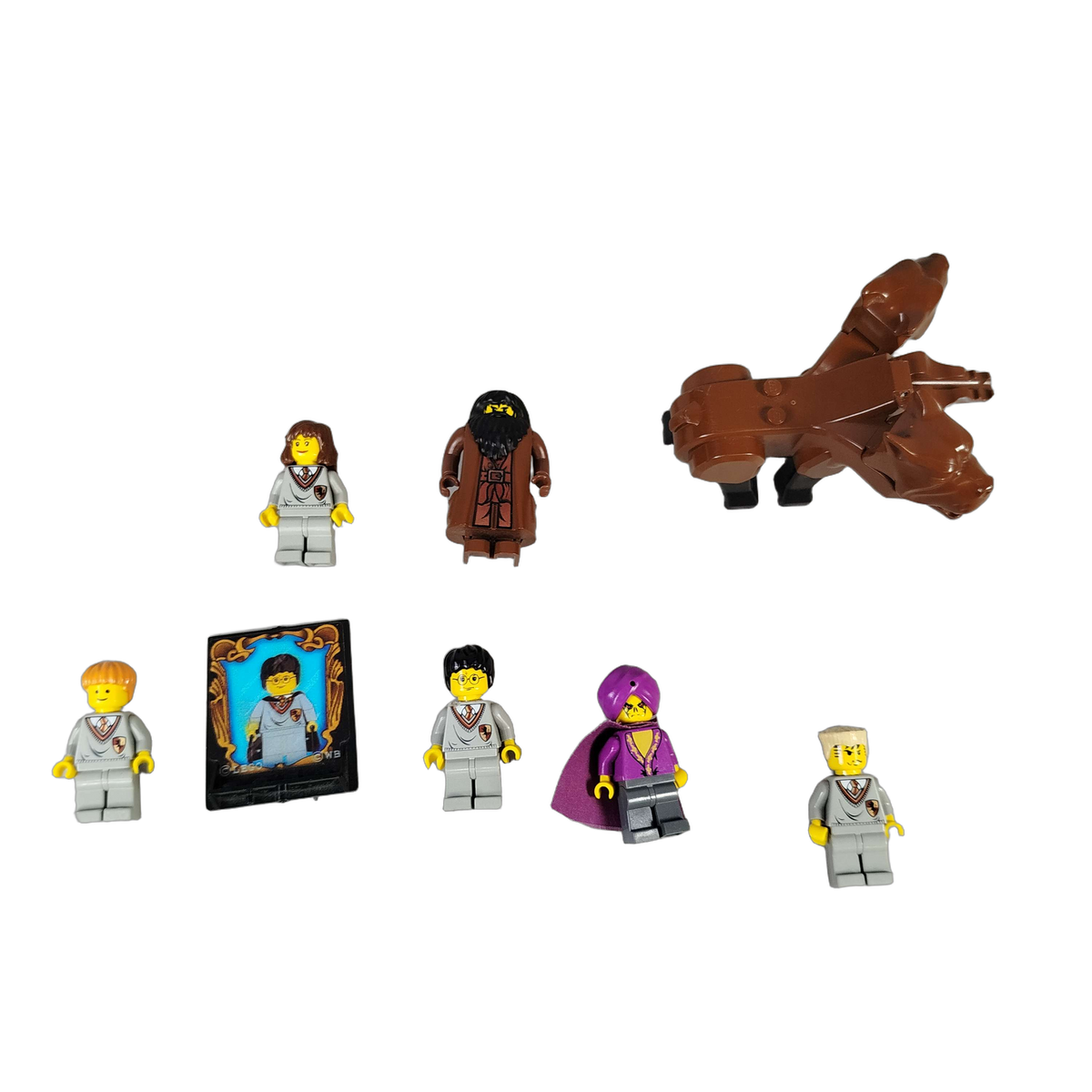 LEGO Bundle Harry Potter Set von 8 Minifiguren, Hund & Fliese