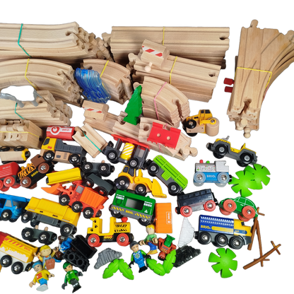 BRIO Bundle Holzeisenbahn großes Set Kran Lok Wagen & Schienen