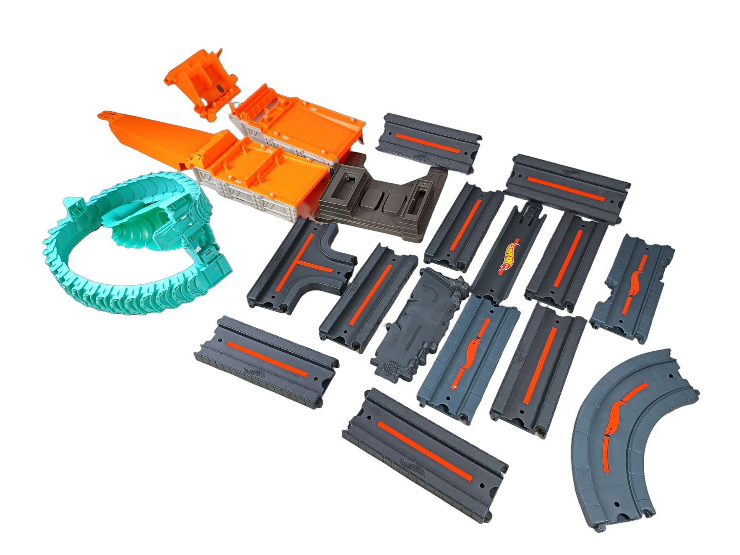 Hot Wheels Bundle Rennbahn Zubehör Set Schienen, Loops & Verbinder