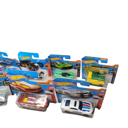 Hot Wheels Bundle Forza Halo TMNT Back to the Future 12x Rennwagen Neu