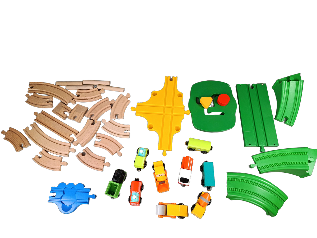 Bundle Holzeisenbahn großes Set Züge & Schienen