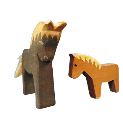 Ostheimer Bundle Pferde 2x Holzpferde