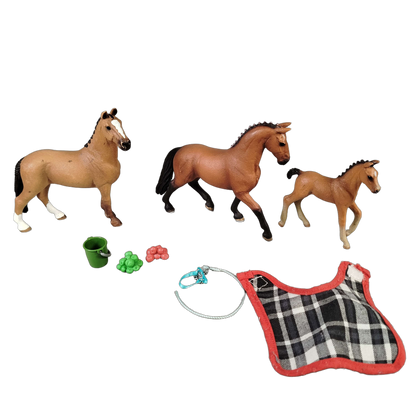 Schleich Tiere Bundle 3 Teile Pferde Zubehör