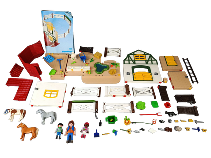 Playmobil Reitstall mit Paddock 7696 Spielset mit Zubehör