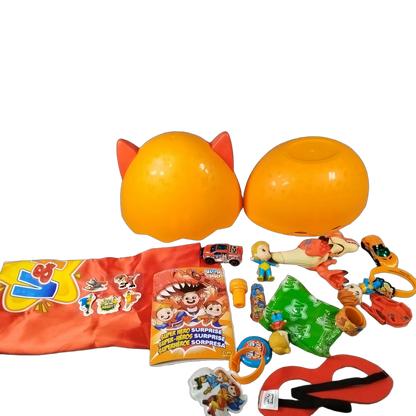 Zuru Bundle Super Hero Surprise Set von 6 Figuren & Zubehör