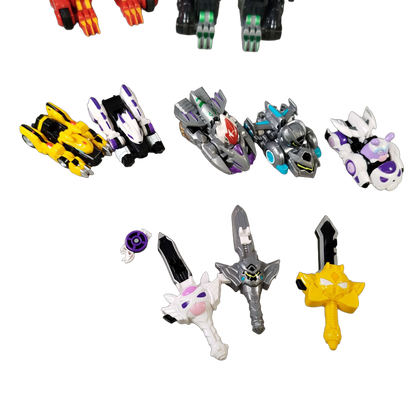 Monkart Bundle Mecha Set von 12 Black Mecha & Red Mecha Actionfiguren