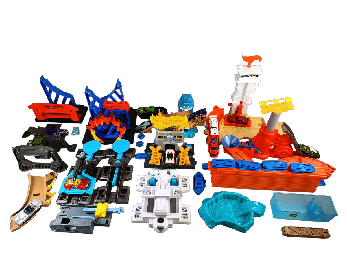 Mattel Bundle Hot Wheels Shark Attack & Launcher Set Rennbahn