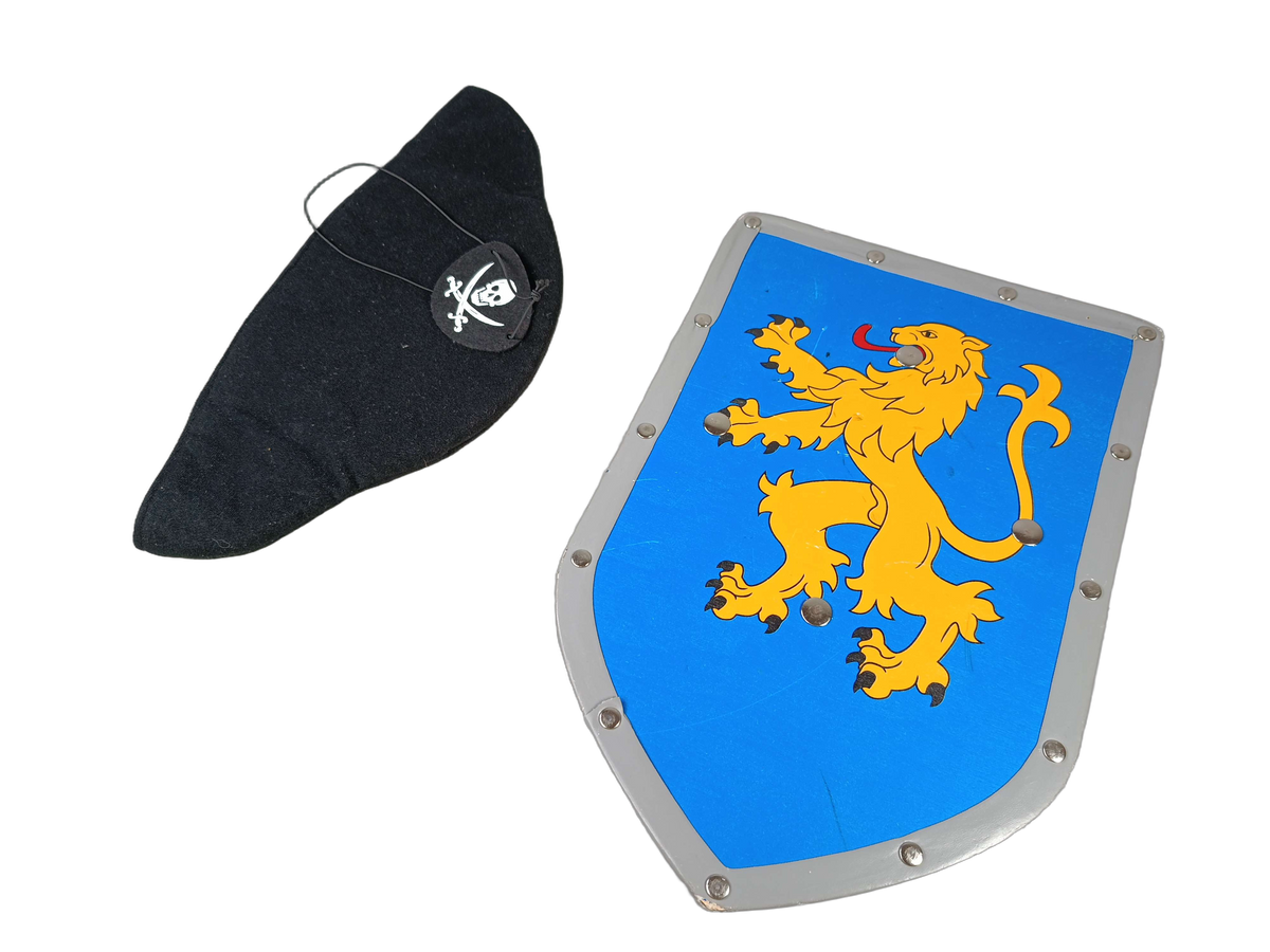 Bundle Ritter & Pirat Set Kostüme, Ritterhelm, Schild, Piratenhut
