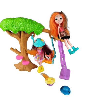 Mattel Bundle Enchantimals Set von 4 Figuren Baumhaus & 2 Puppen