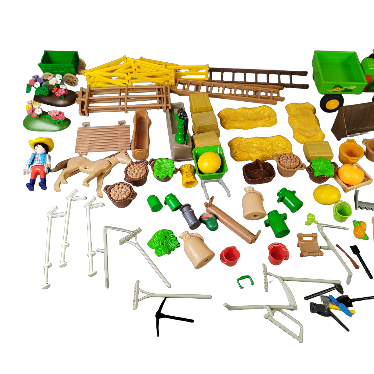 Playmobil Bundle Bauernhof Set Traktor mit Anhänger, Tiere & Figur
