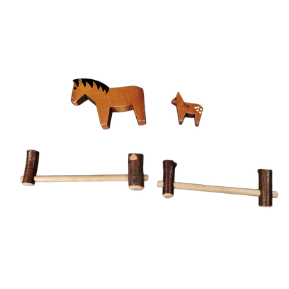 Ostheimer Bundle Pferd & Fohlen Set von 4 mit Zaun
