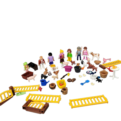 Playmobil Bundle Bauernhof Set von 7 Figuren & Tiere