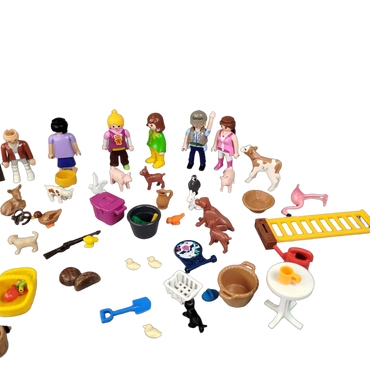 Playmobil Bundle Bauernhof Set von 7 Figuren & Tiere
