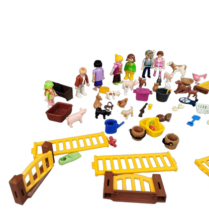 Playmobil Bundle Bauernhof Set von 7 Figuren & Tiere