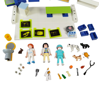 Playmobil Tierarztpraxis 4346 Spielset mit Tieren & Figuren