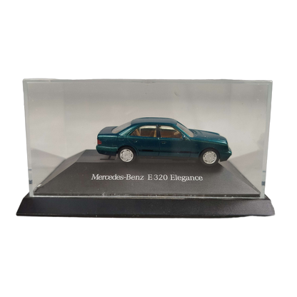 Mercedes Bundle Set von 2 E 320 SLK 230 Modellautos